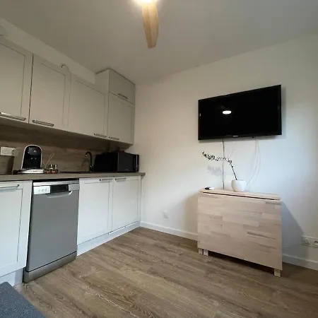 Apartman Avec Canape Lit 2 Places Dans Piece De Vie Et Lit Place Dans Coin Nuit *