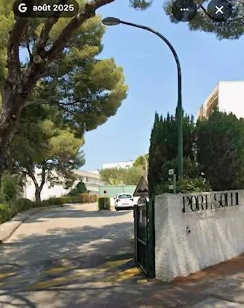 Avec Canape Lit 2 Places Dans Piece De Vie Et Lit Place Dans Coin Nuit Saint-Mandrier-sur-Mer