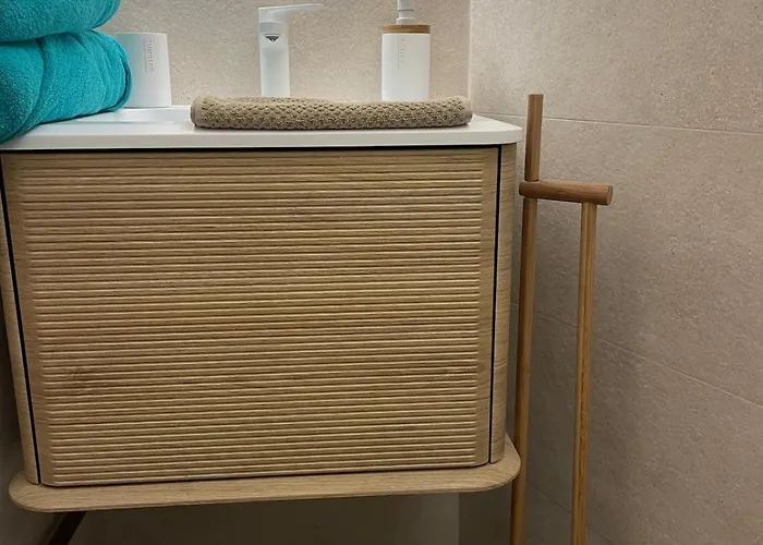 Avec Canape Lit 2 Places Dans Piece De Vie Et Lit Place Dans Coin Nuit